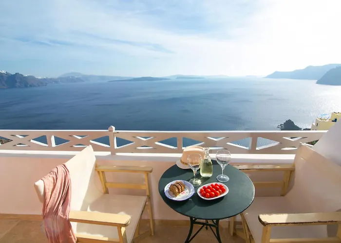 Pano Meria Venetian Style I Oia